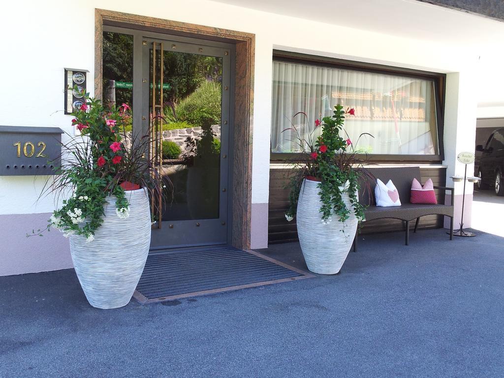 Alpenpension Maderer Gaschurn Habitación foto